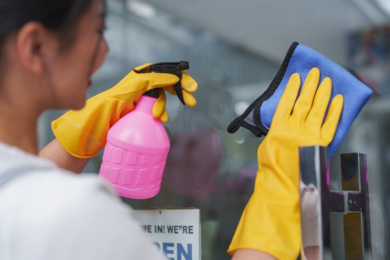 Limpeza de áreas: estratégias para manter o ambiente seguro
